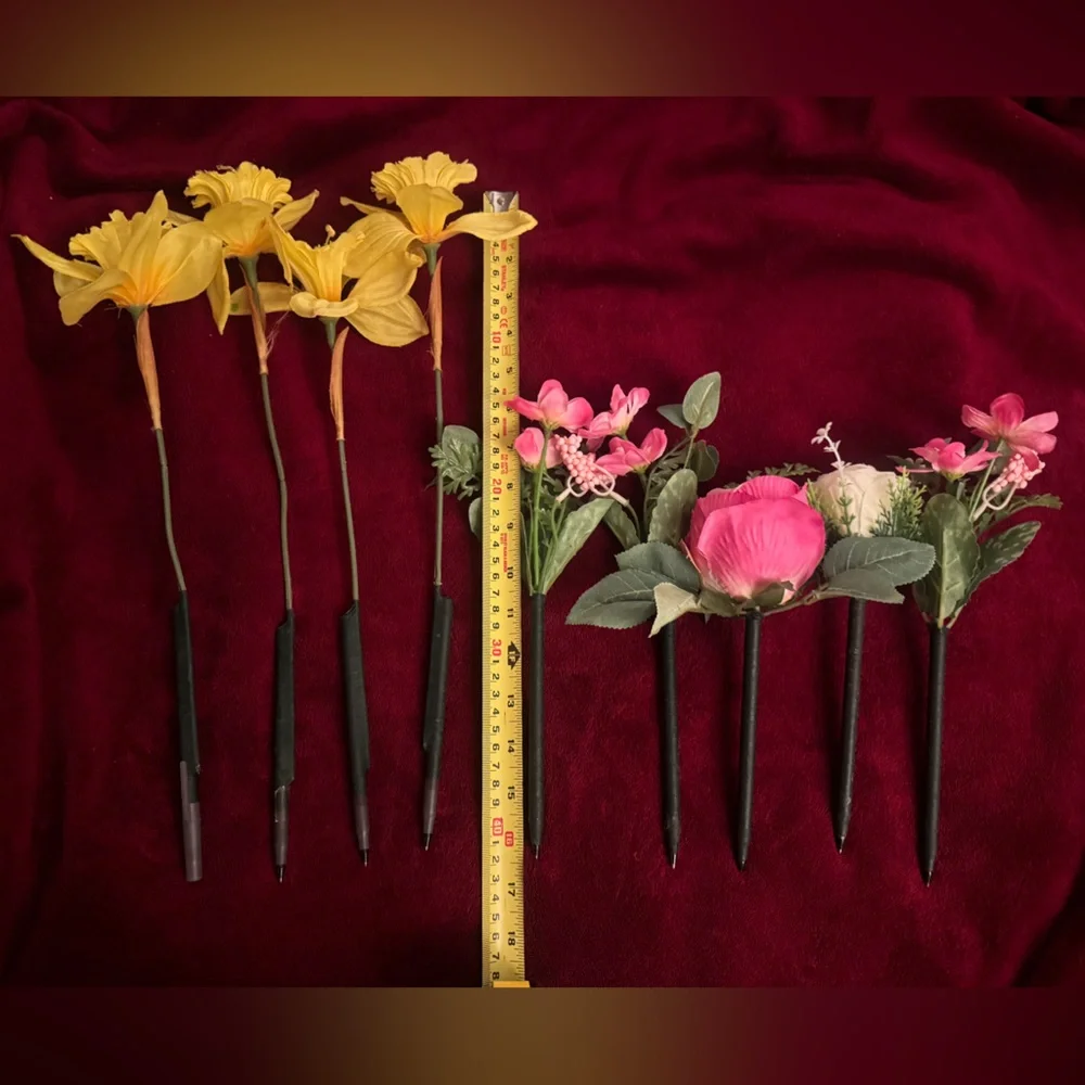 Floral Pen Set with Yellow and Pink Accents